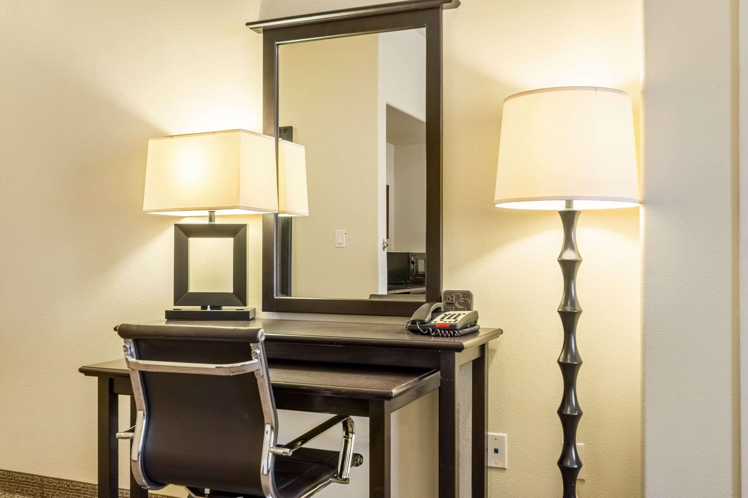 Comfort Suites Alexandria Exteriör bild